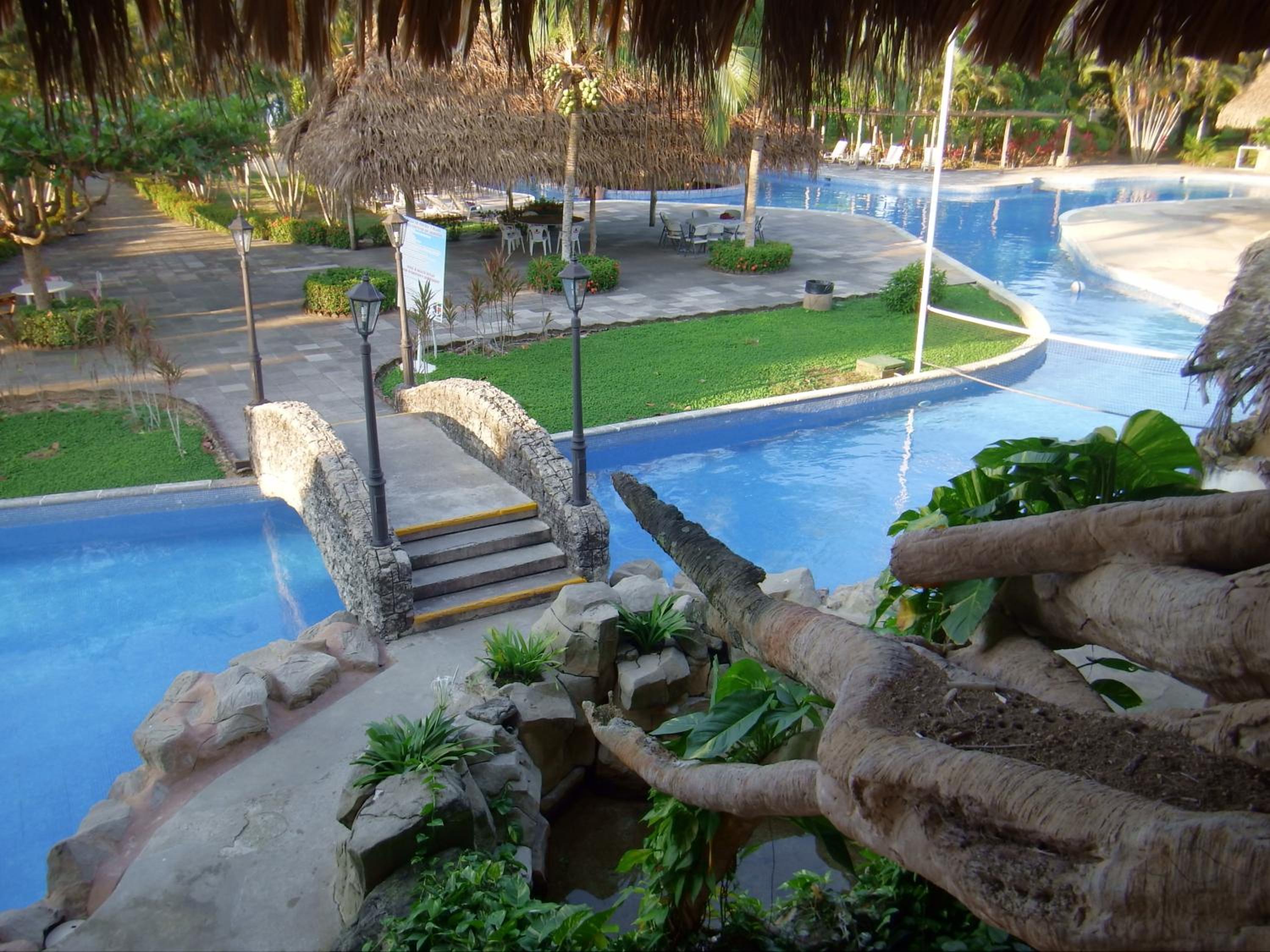 Amatique Bay Hotel
