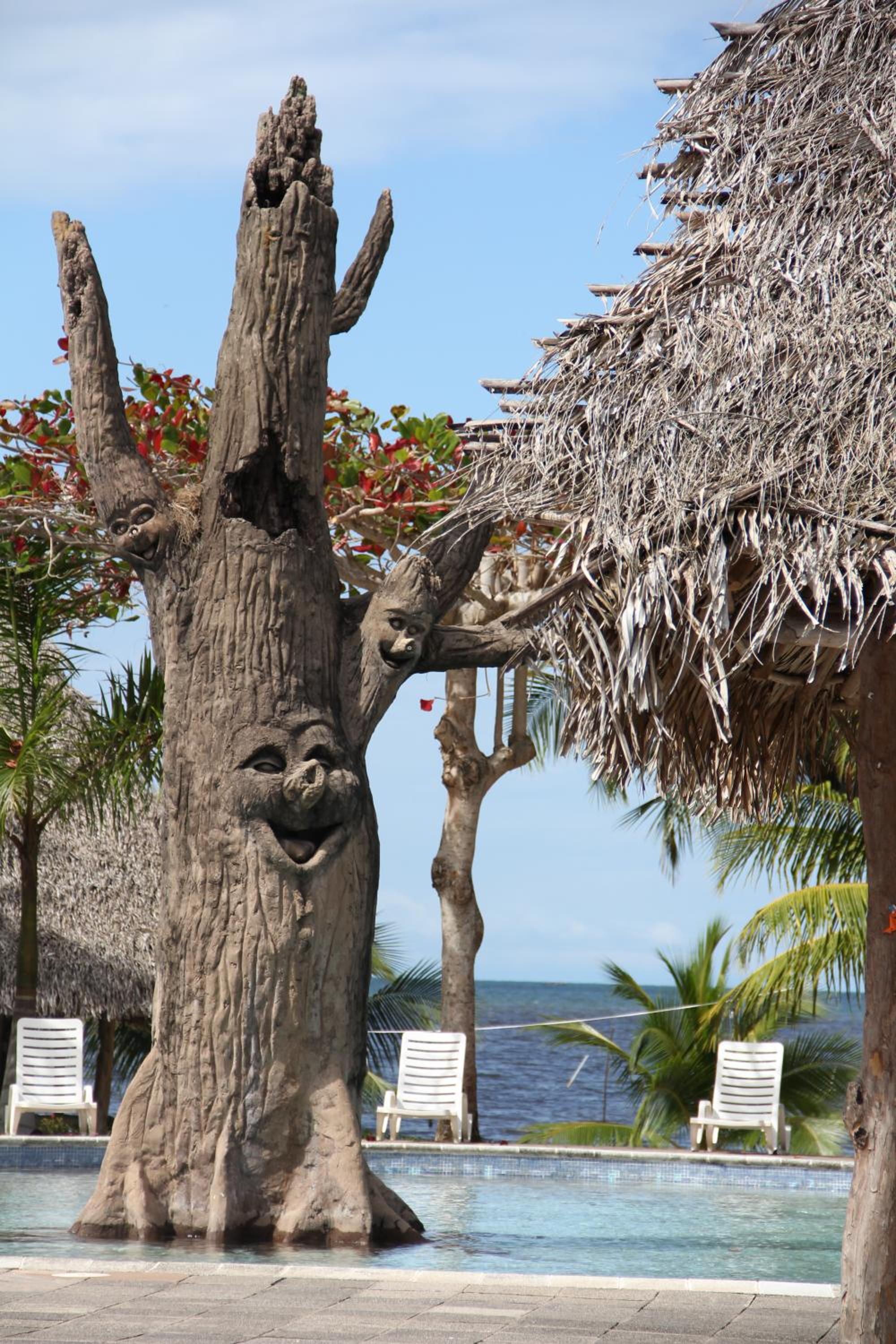 Amatique Bay Hotel