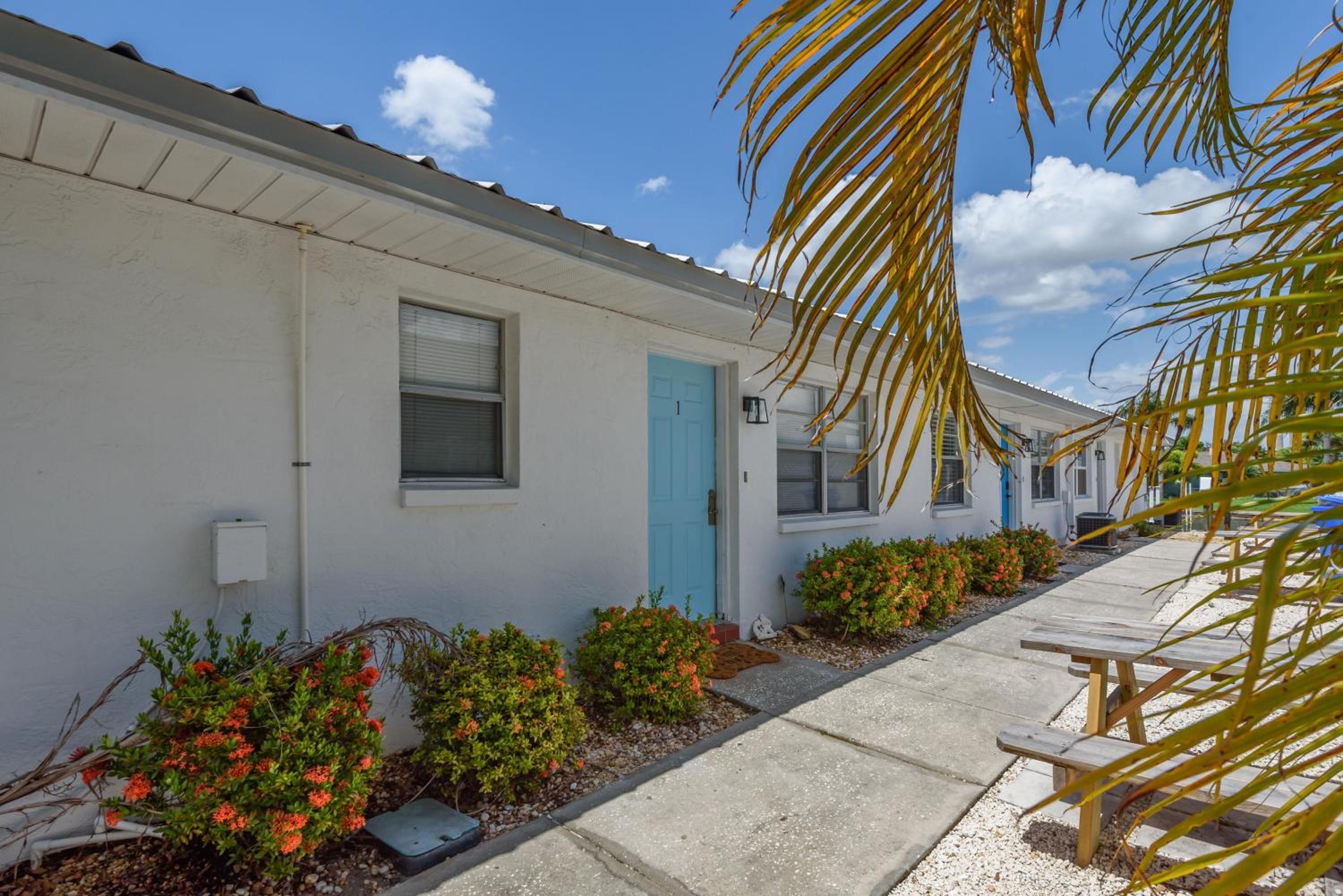Newly Renovated Condo in Apollo Beach view 5
