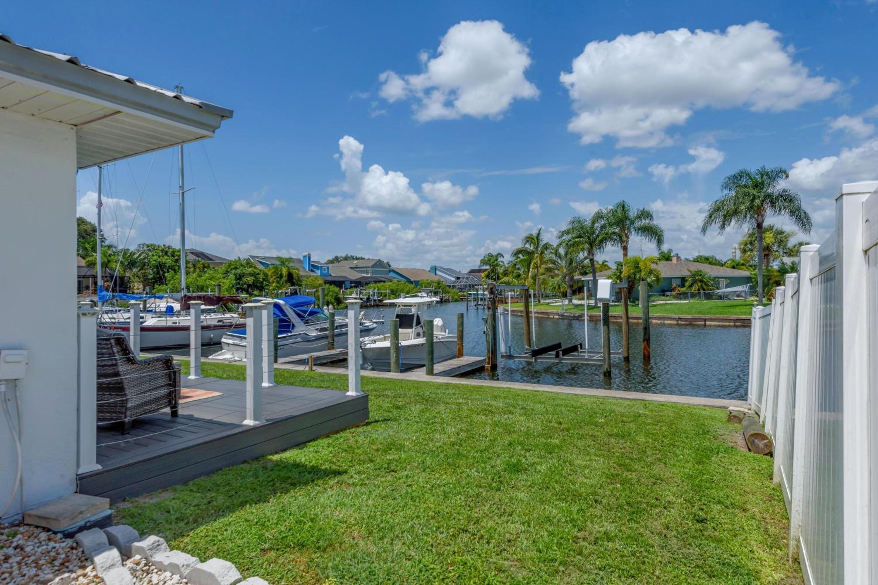 Newly Renovated Condo in Apollo Beach view 4