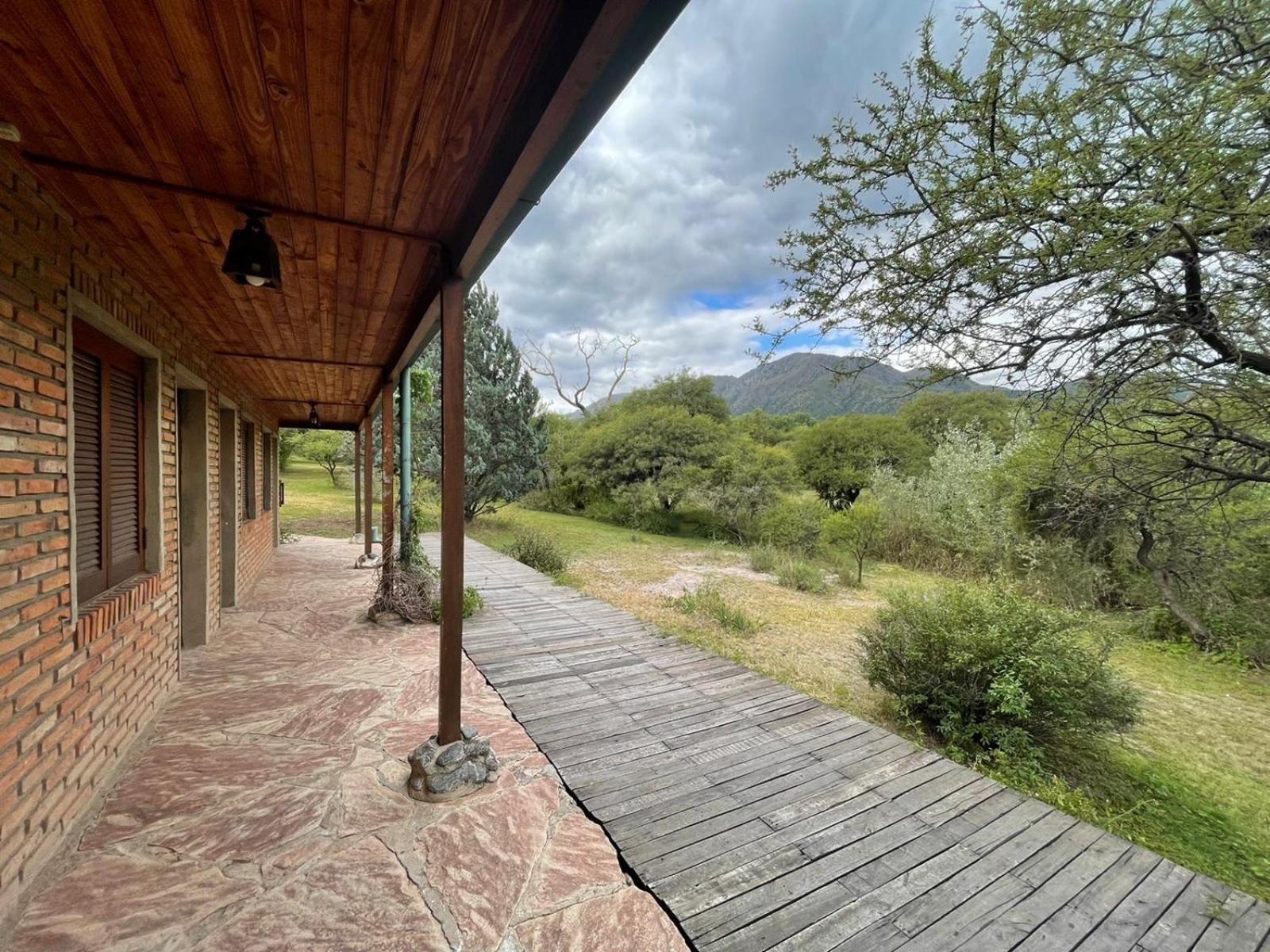 Hotel Lipi House Hostel - Image 1