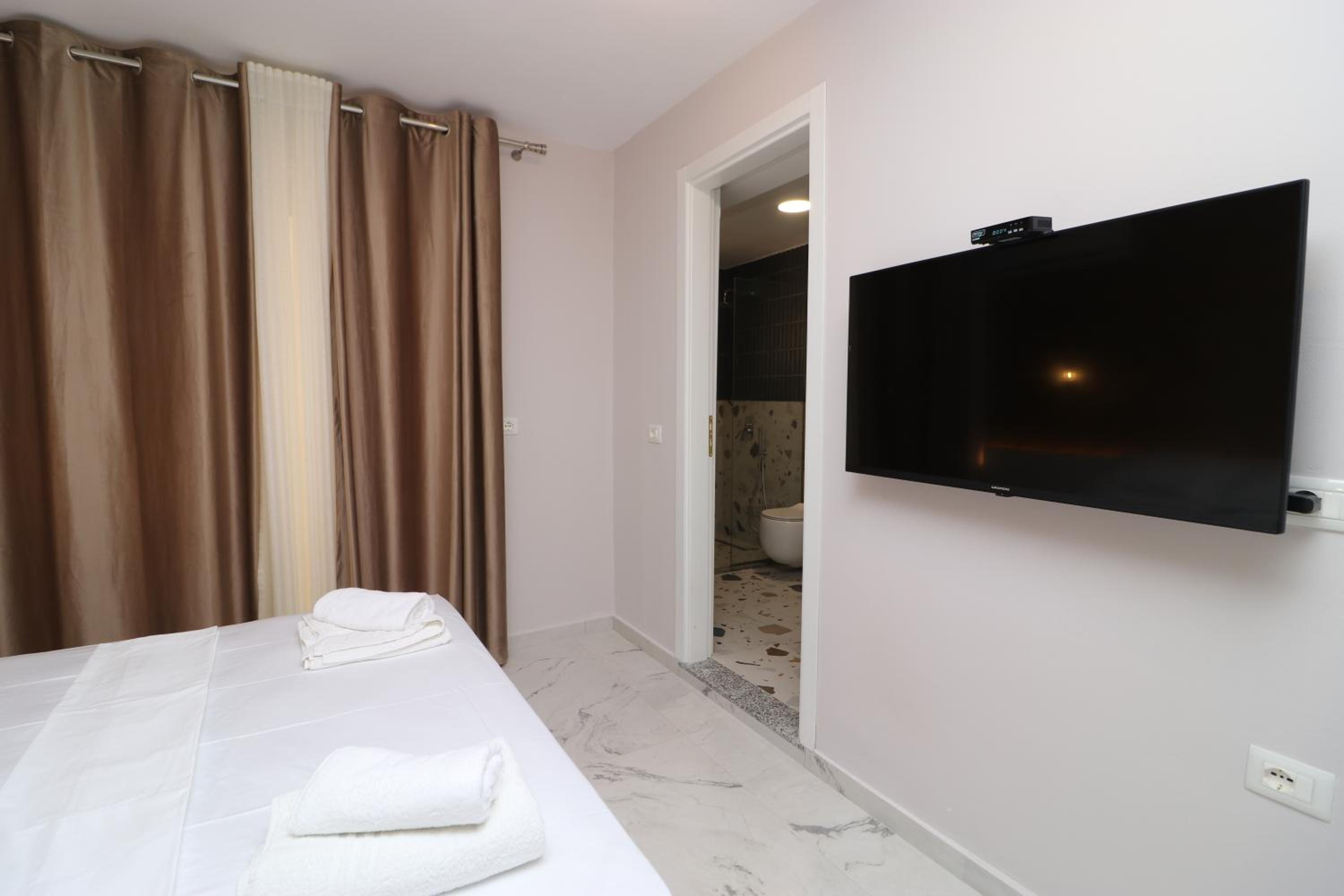 Hercules Room