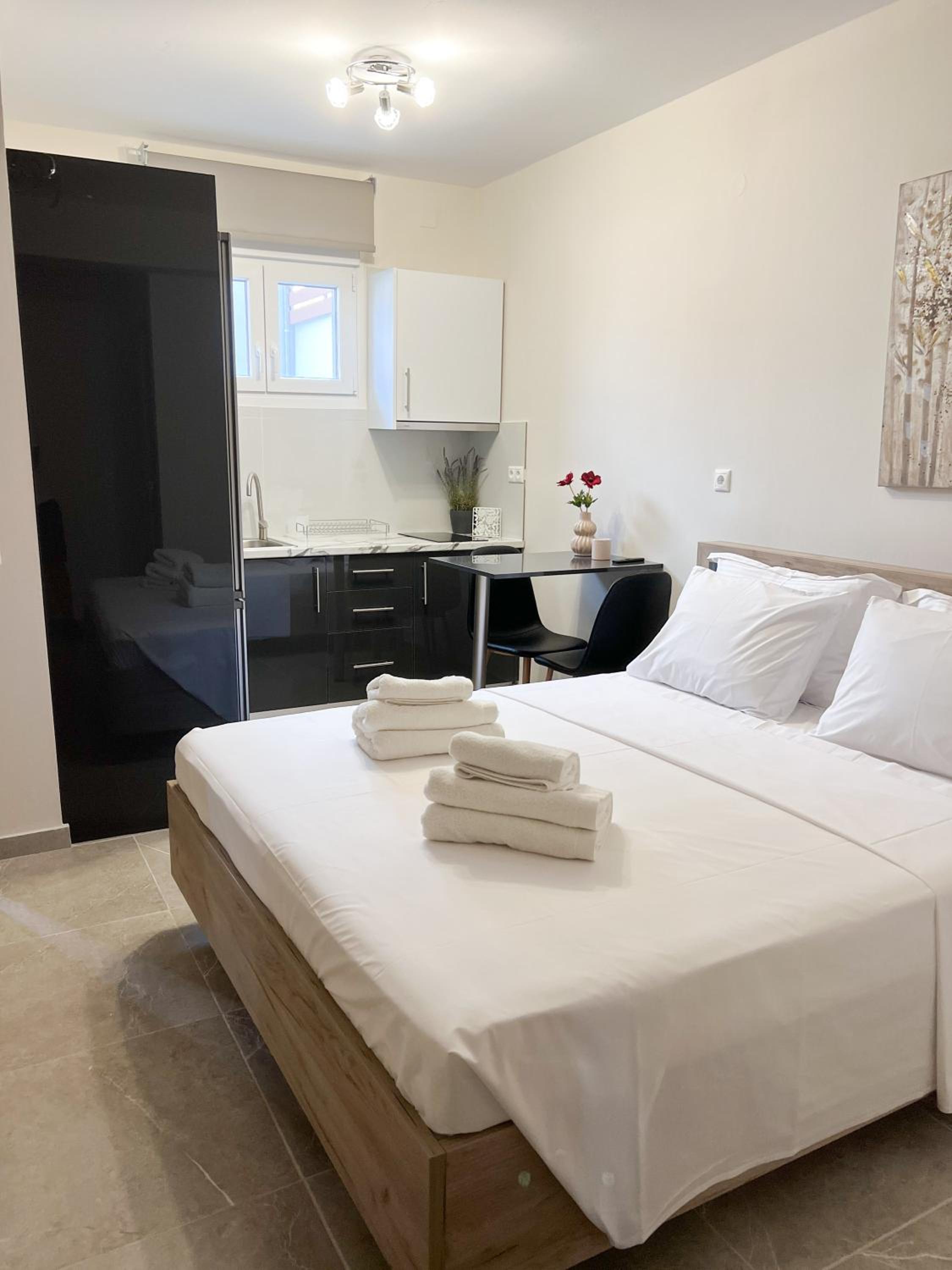 Clio Luxury Apartments view 3