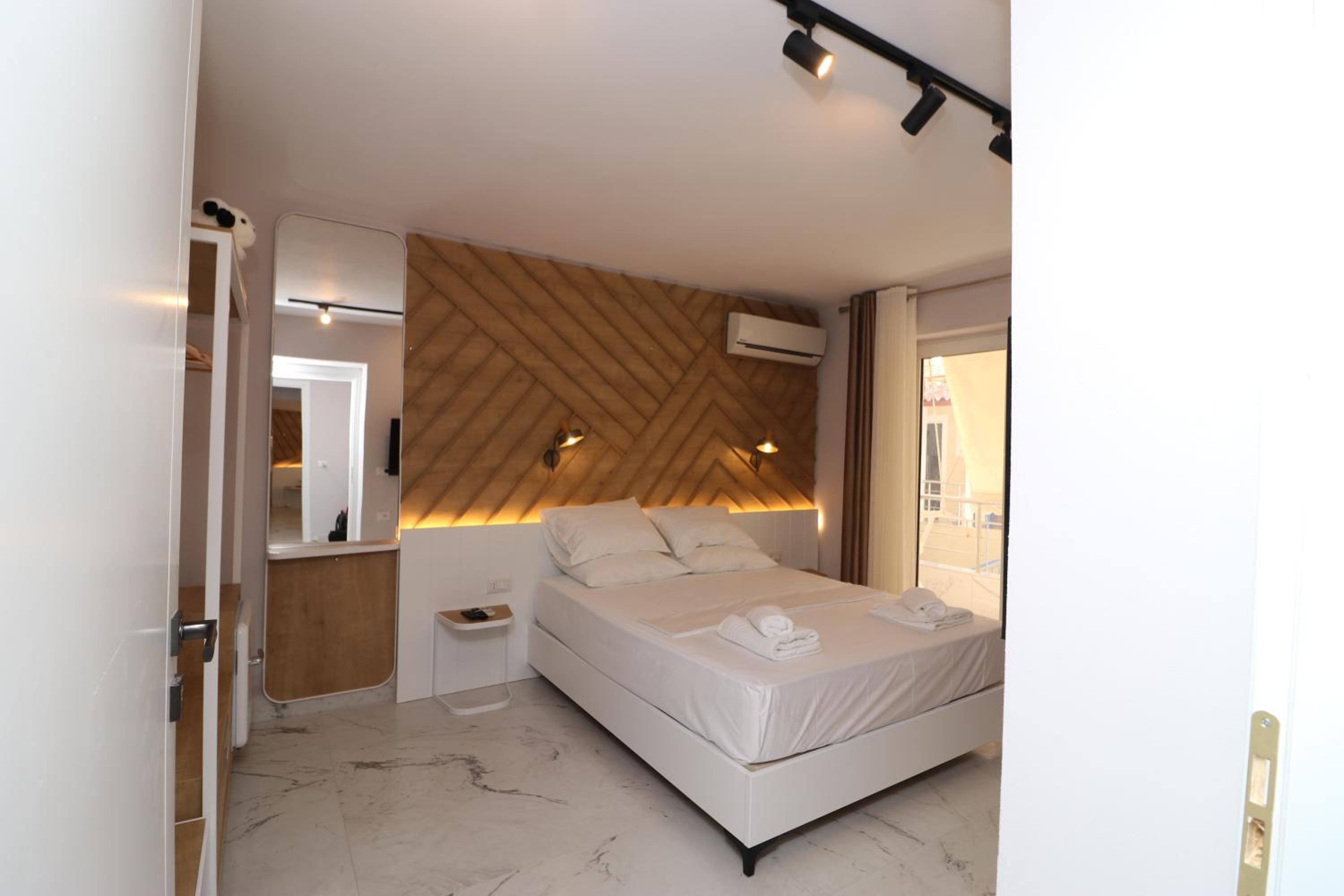 Hercules Room
