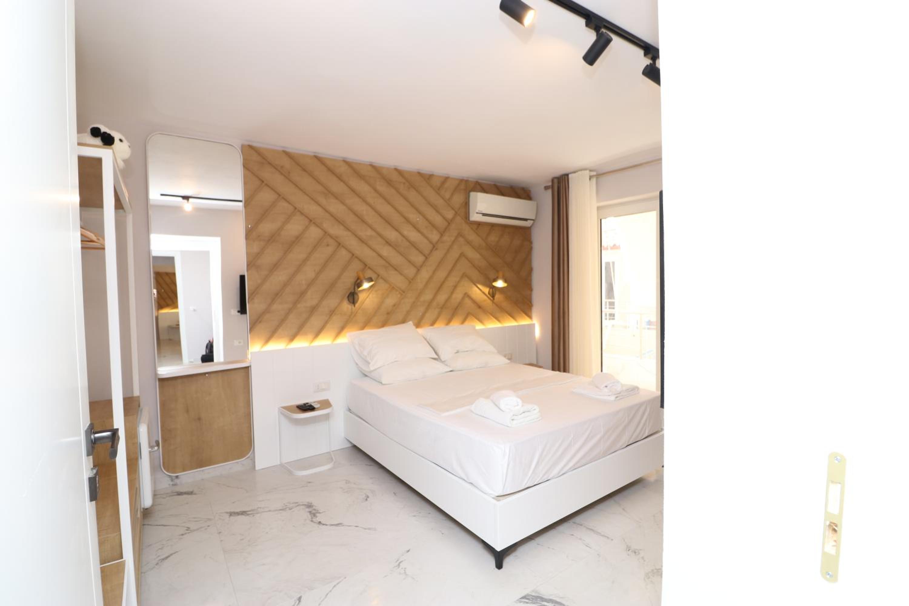 Hercules Room