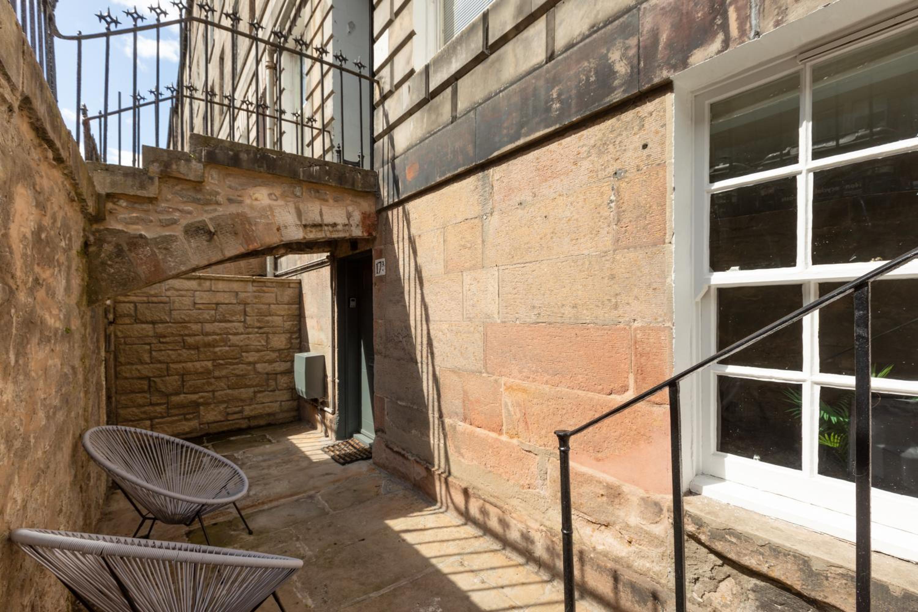 The Edinburgh Meadows Apartment