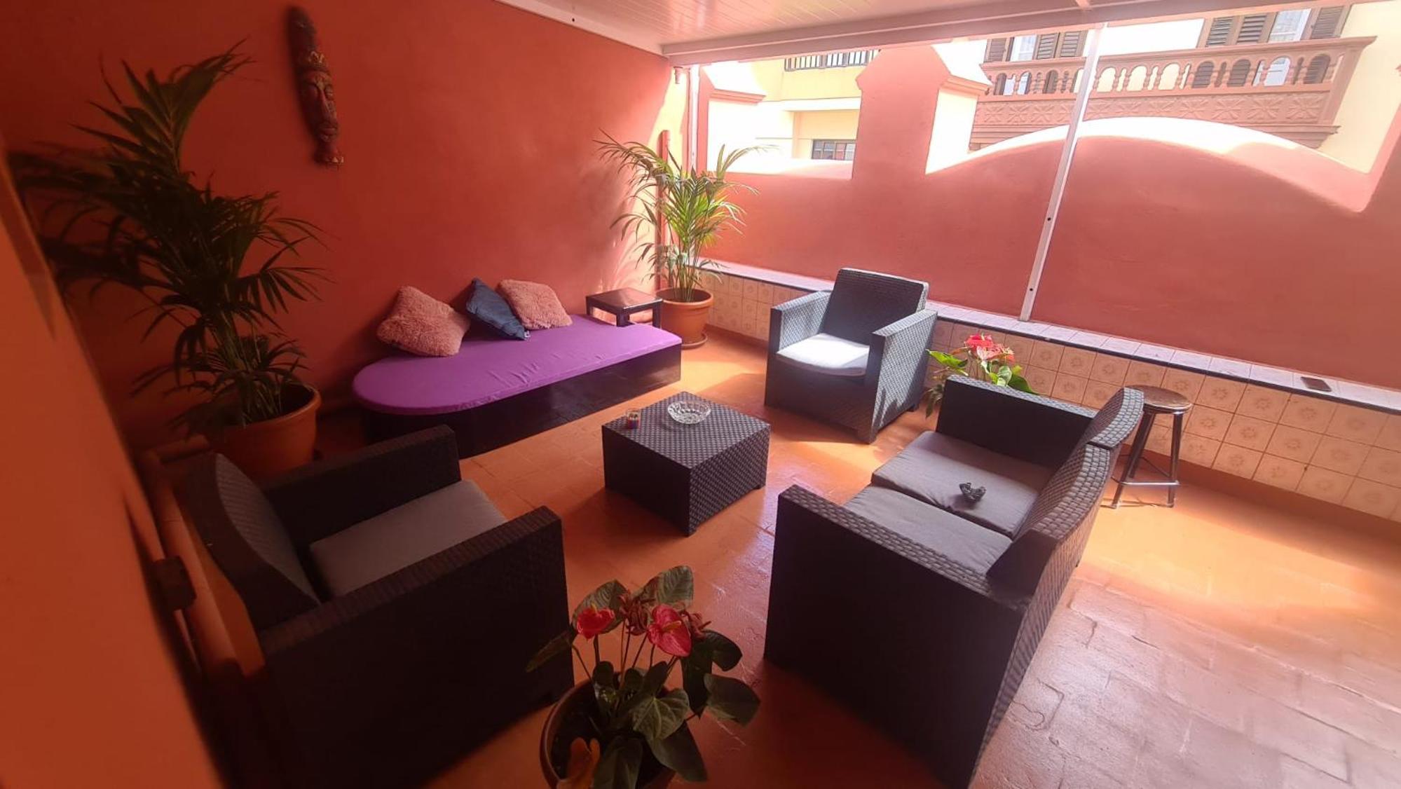 lounge