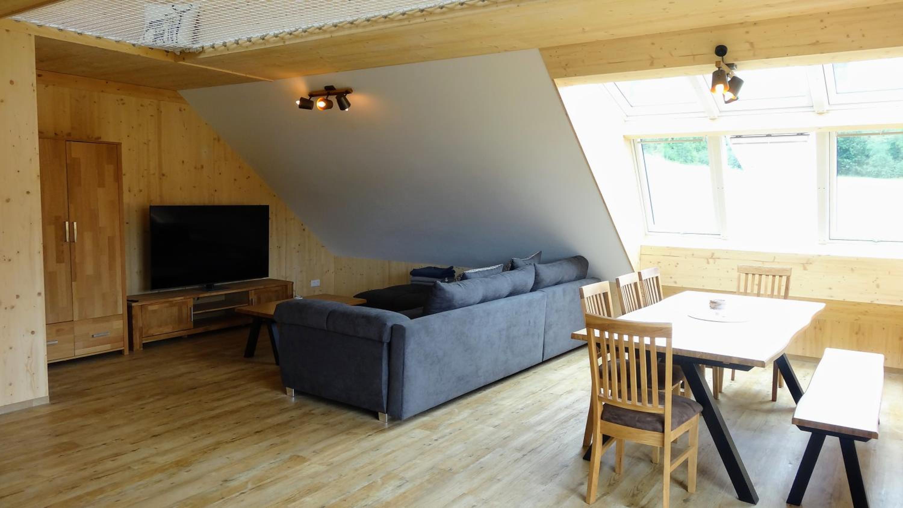 BaumKrone im Happy Allgäu - 2-stöckige Wohnung mit Wohnnetz