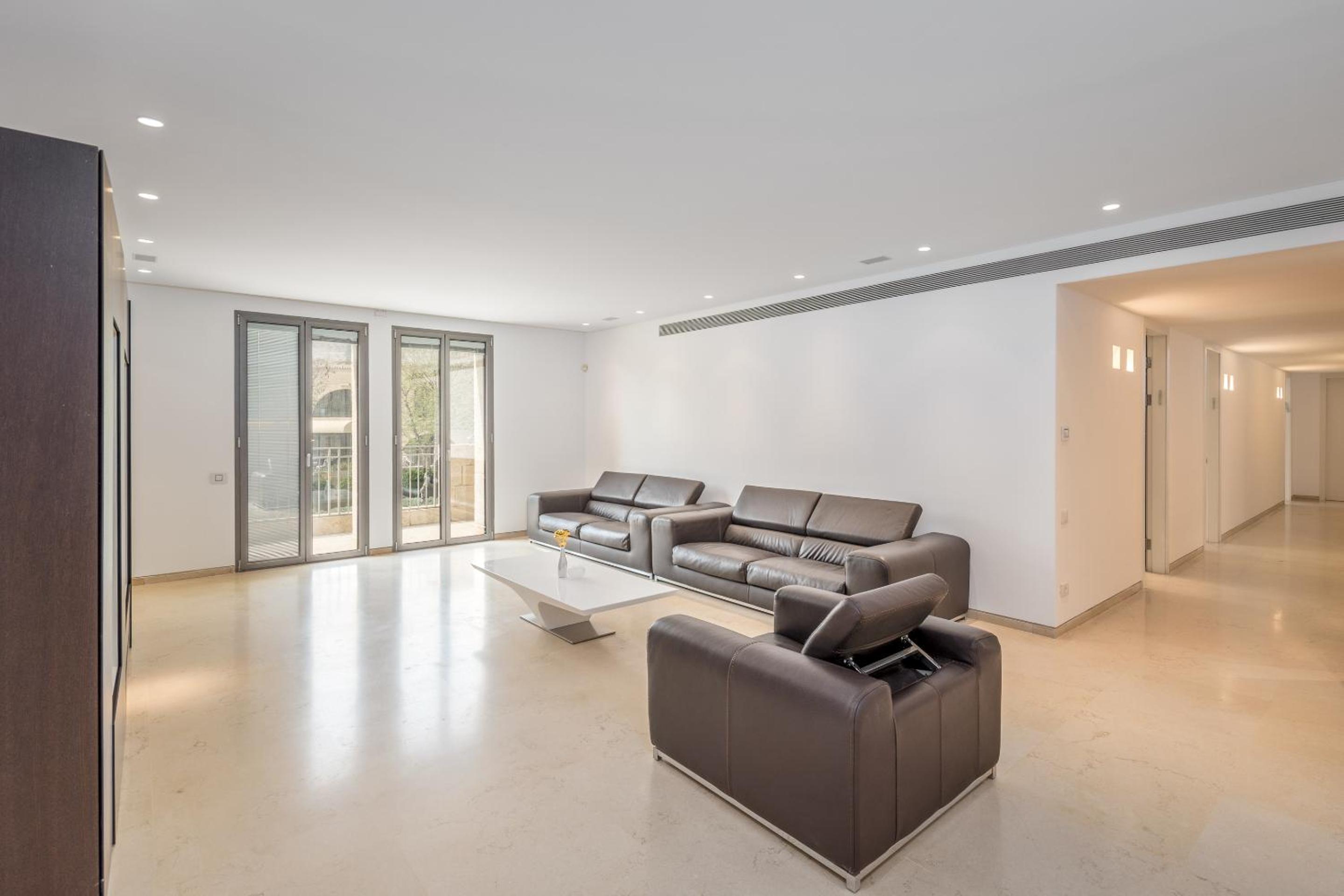Spectacular 375 SQM at Mamilla Mall - 4 bedroom view 5