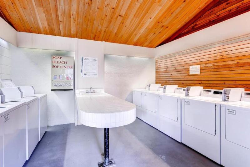 1 Bedroom Condo In West Keystone Near Lakeside Village view 4