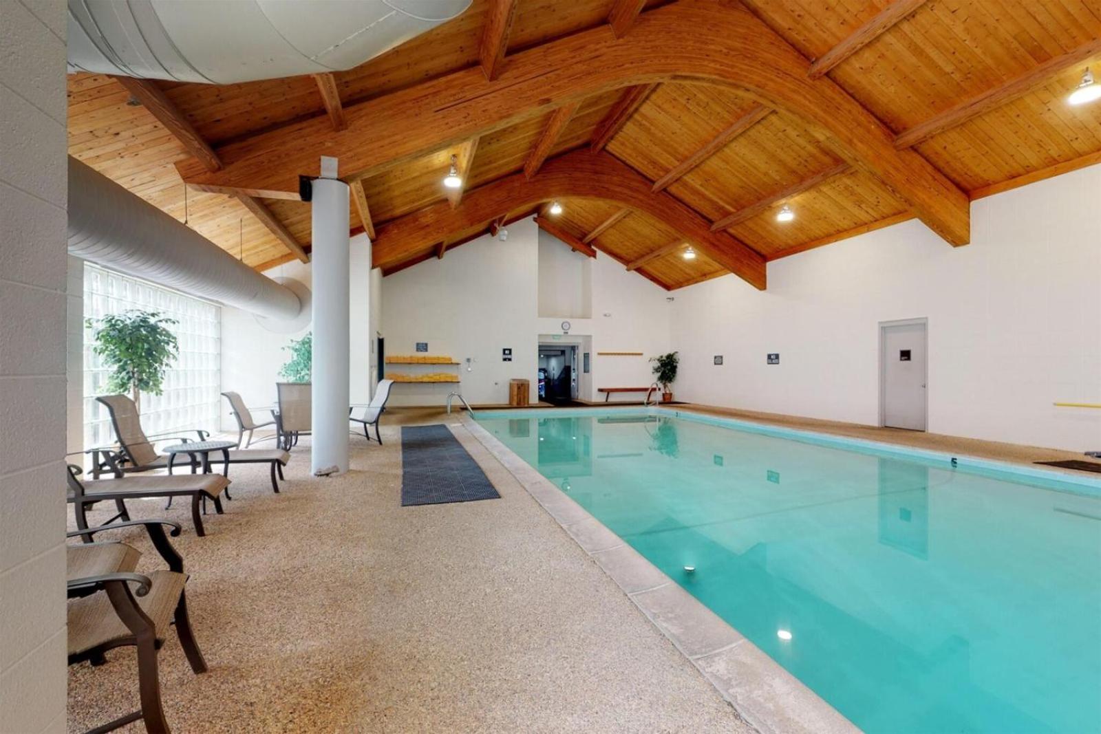 North Keystone 1 Bedroom Near Conference Center view 5