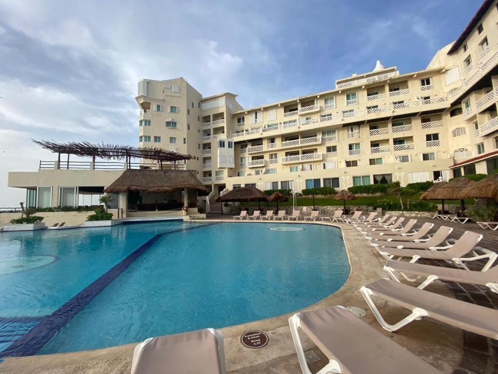 capitan suites sea view