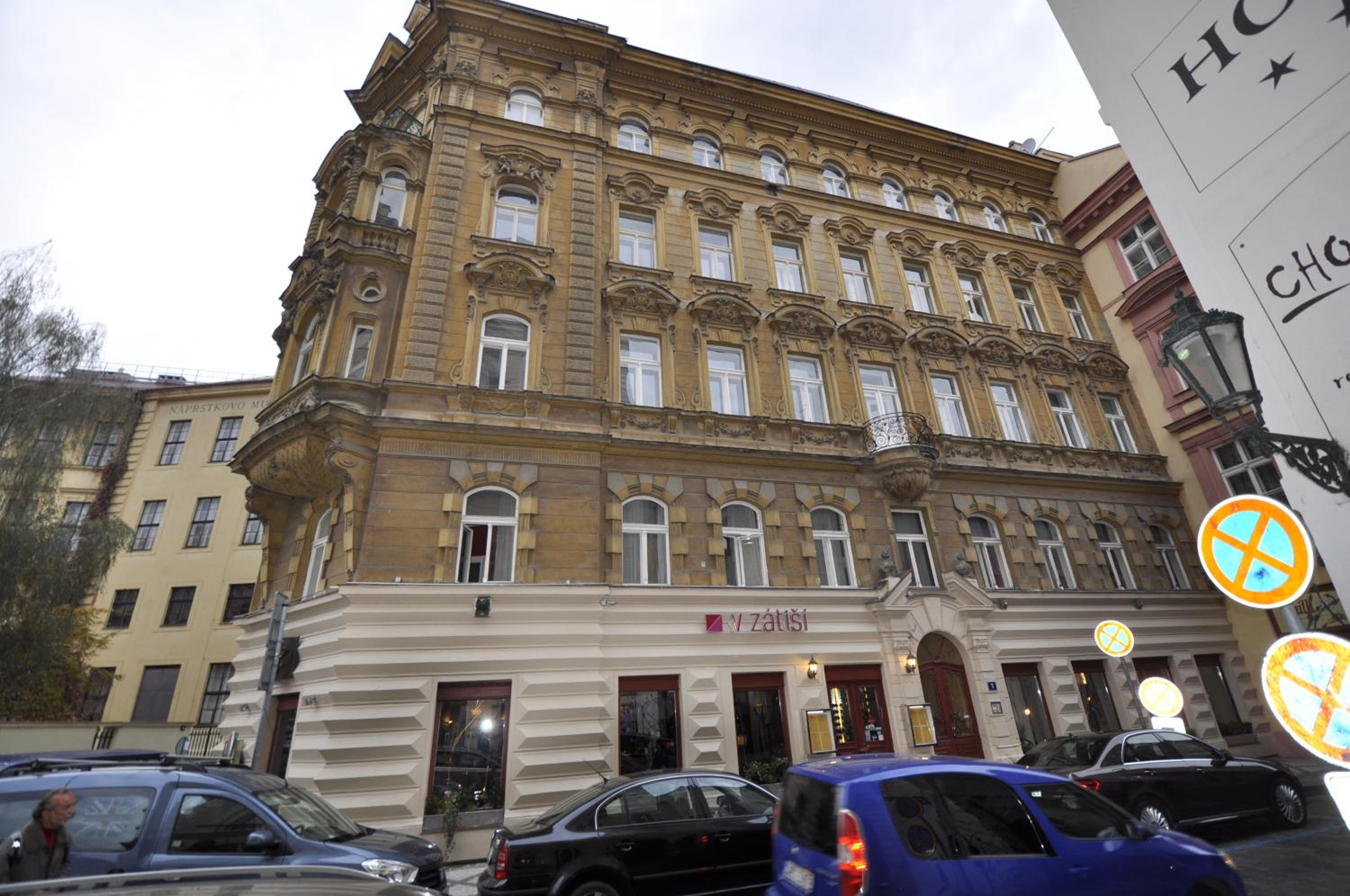 Liliova Apartments