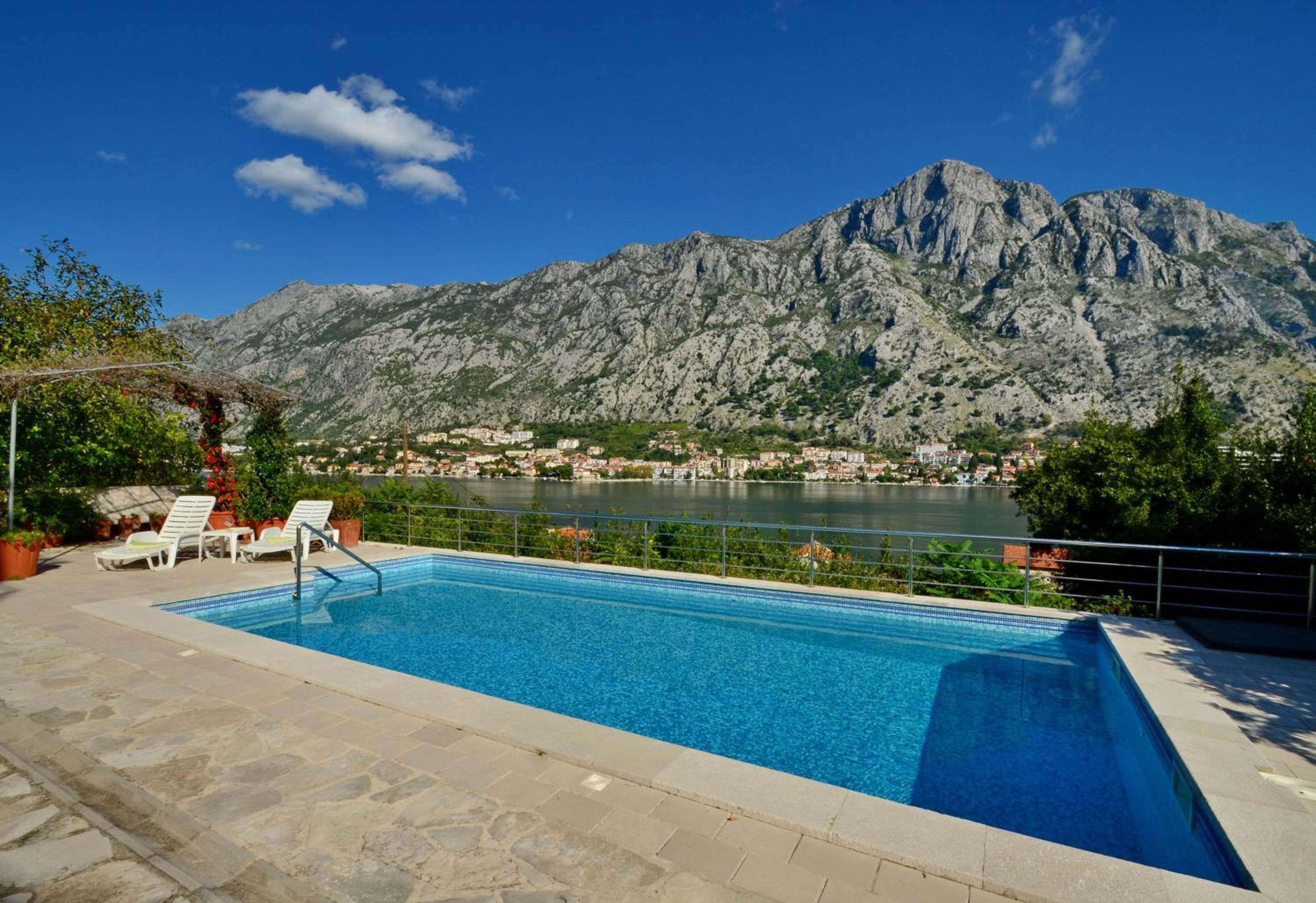 Muo Apartments