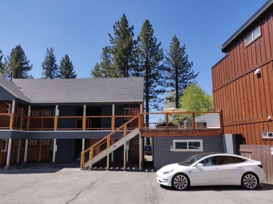 Hotel Lakeside Hotel Room #8 In Kings Beach