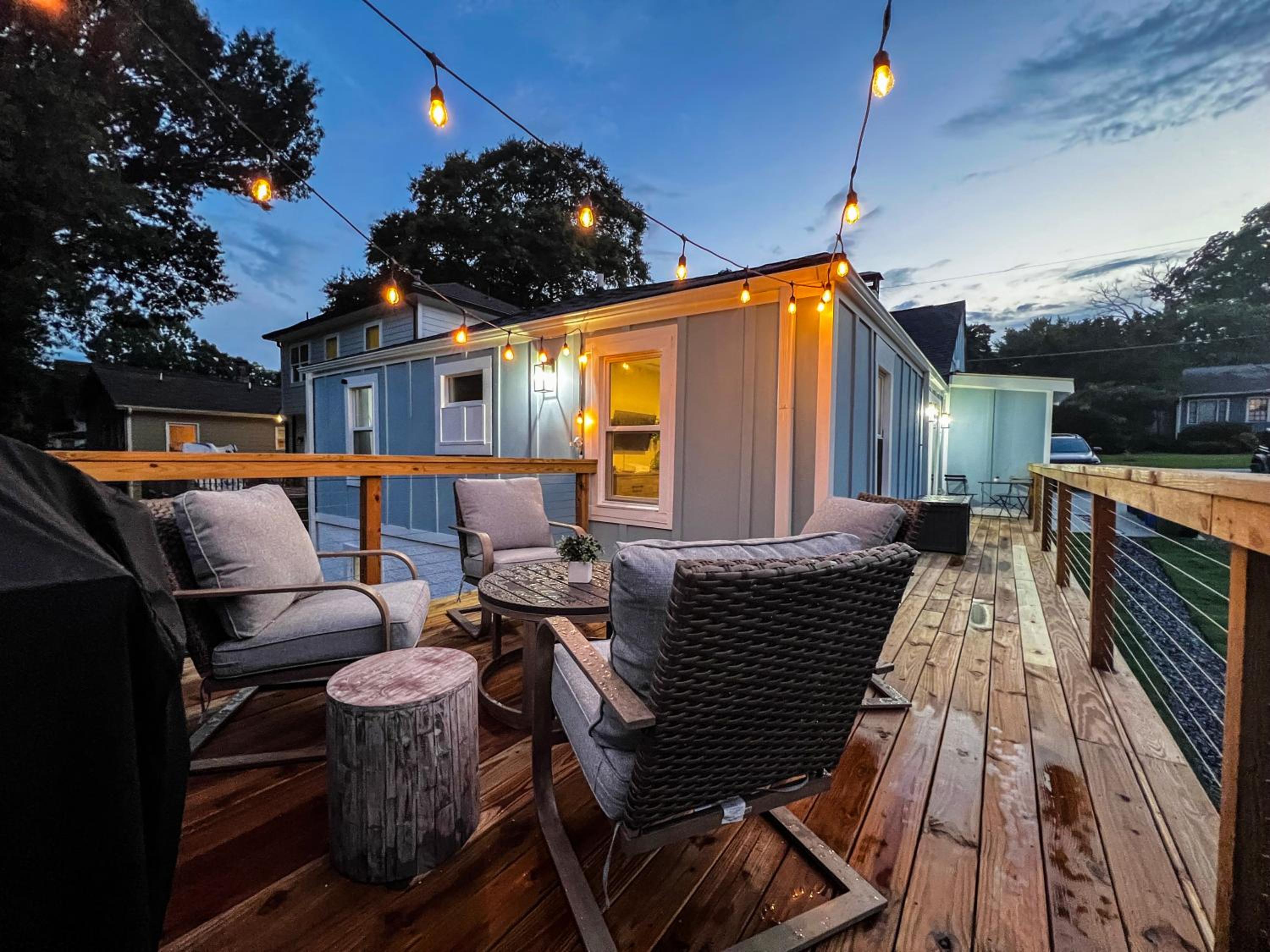 Blue Haven ATL Modern 4 Bedroom Retreat with Deck 10 Minutes to Downtown view 2