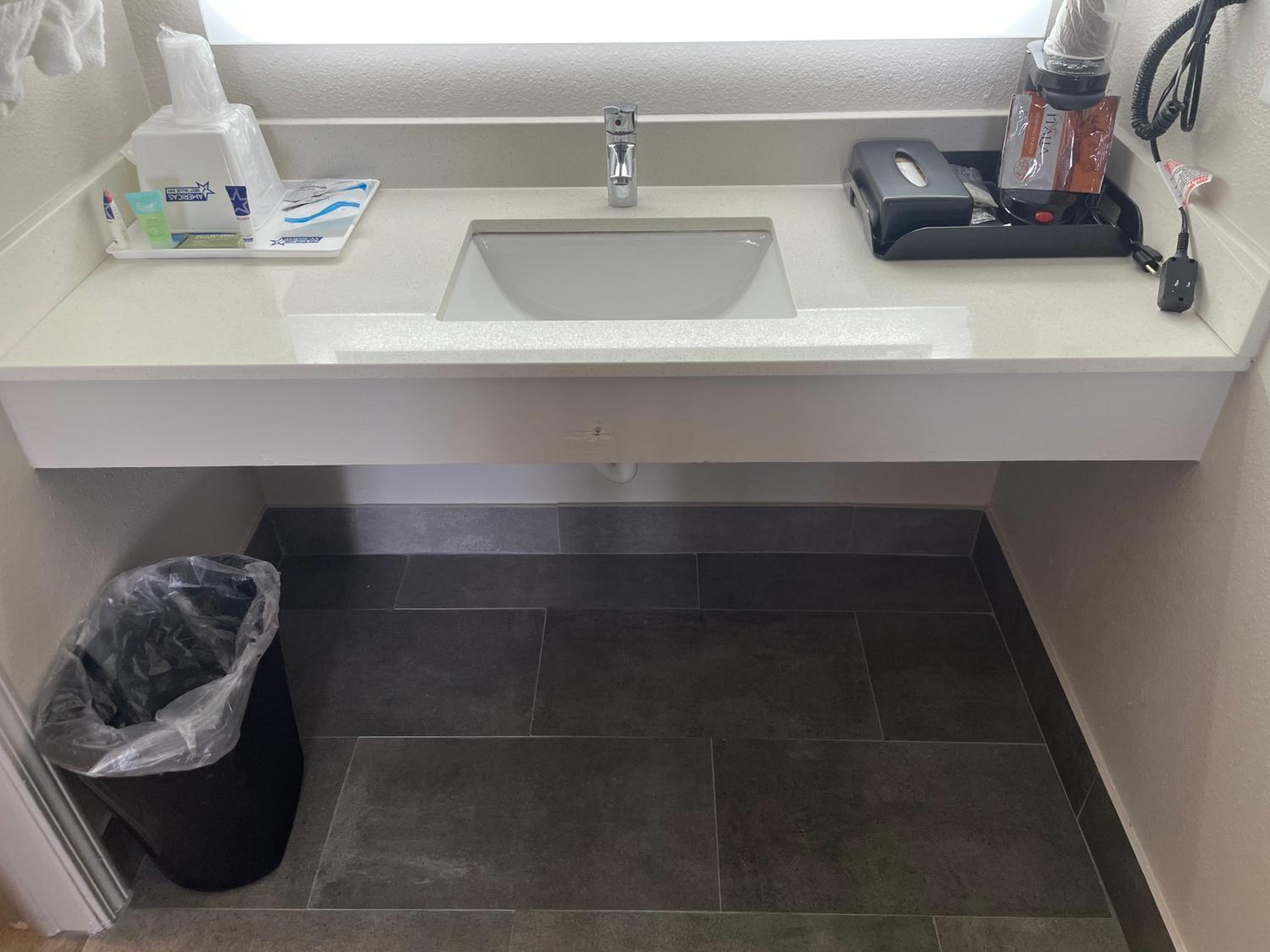 Muskogee Vacations - Americas Best Value Inn Muskogee - Property Image 4