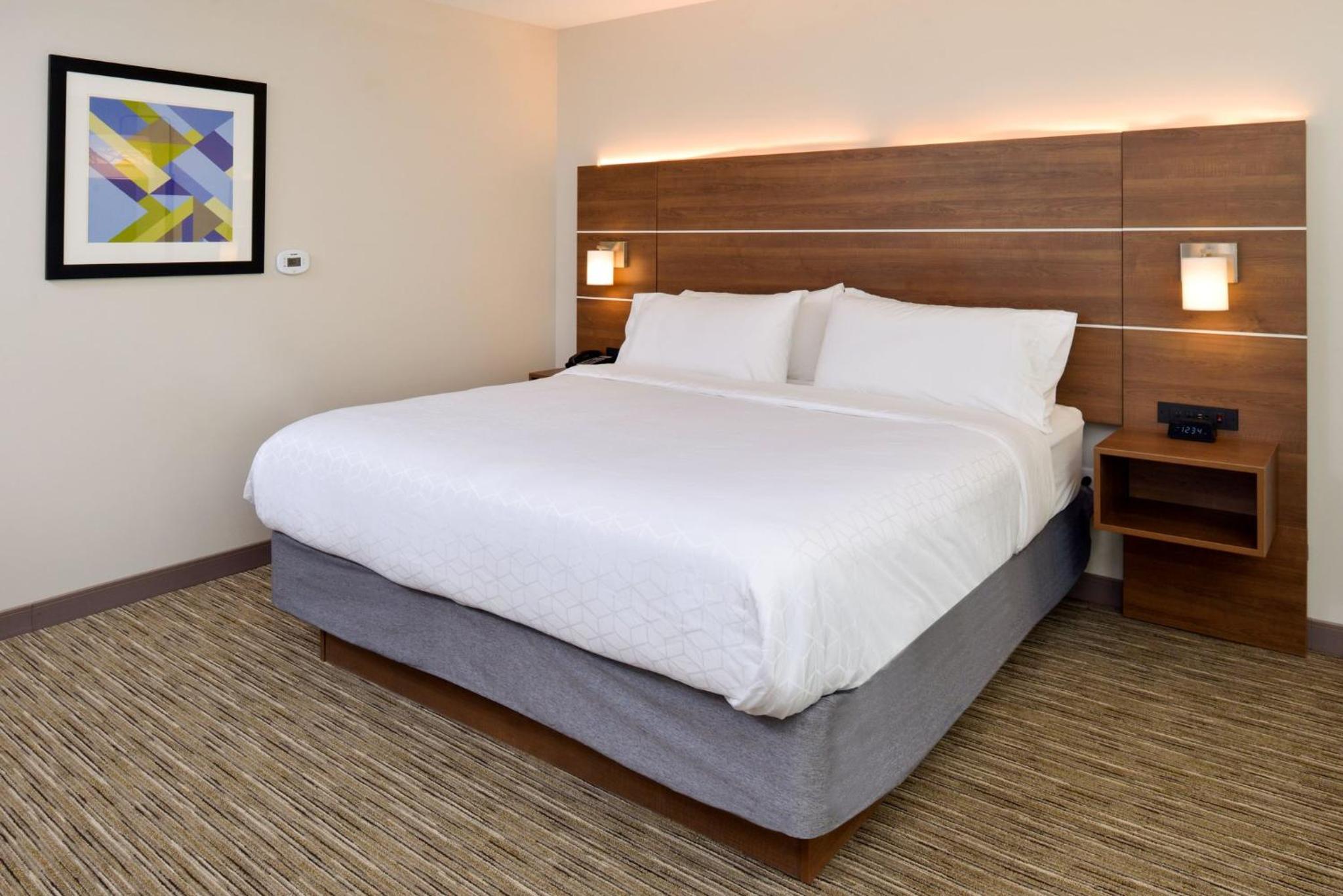 Holiday Inn Express & Suites - Ottumwa by IHG