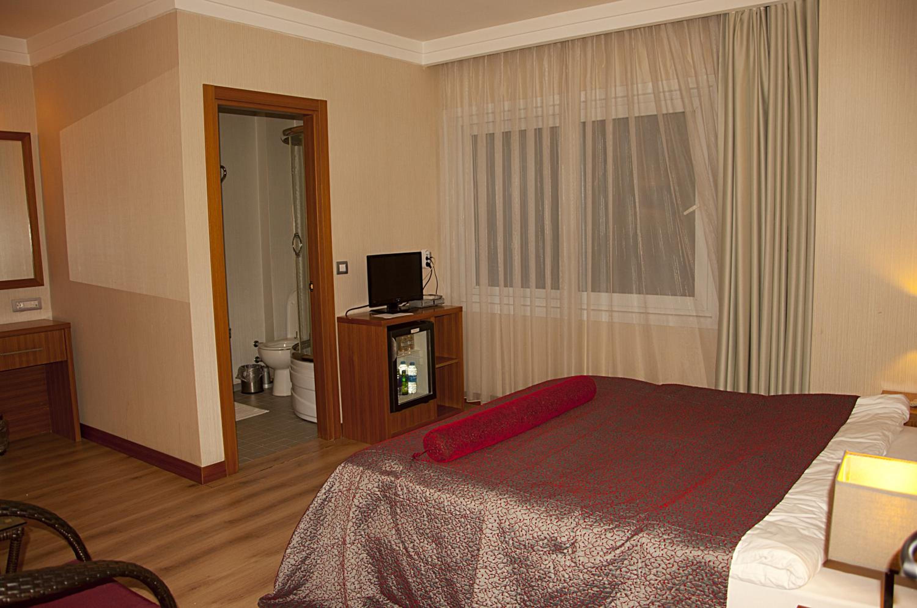 Island Otel - Image 78