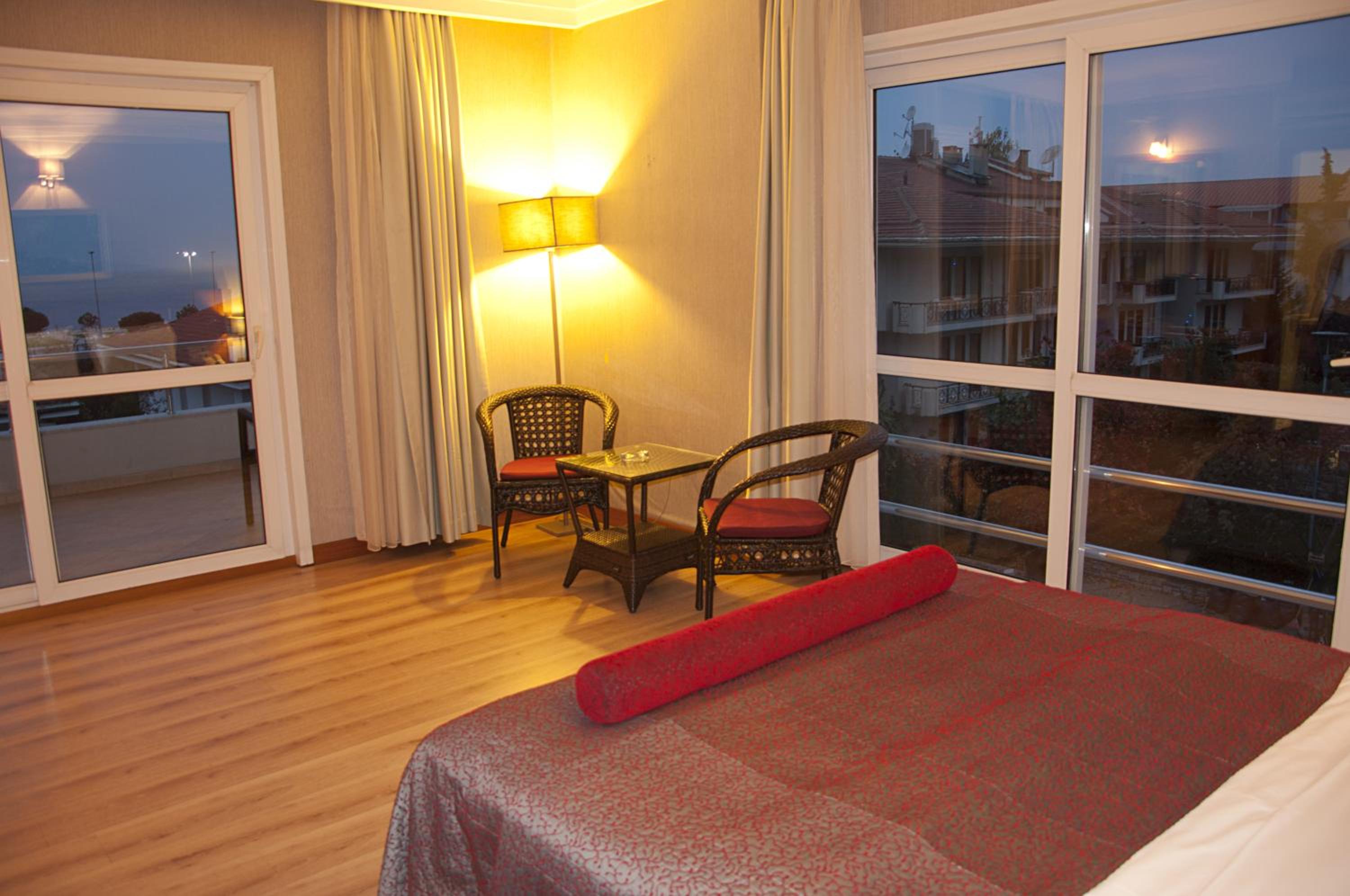 Island Otel - Image 22