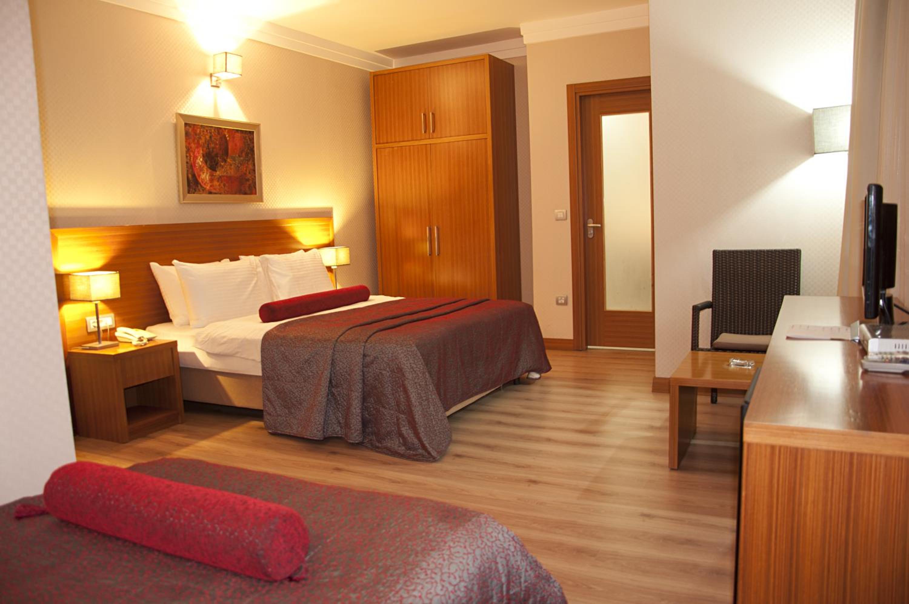 Island Otel - Image 15