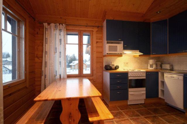 Himoshovi Cottages