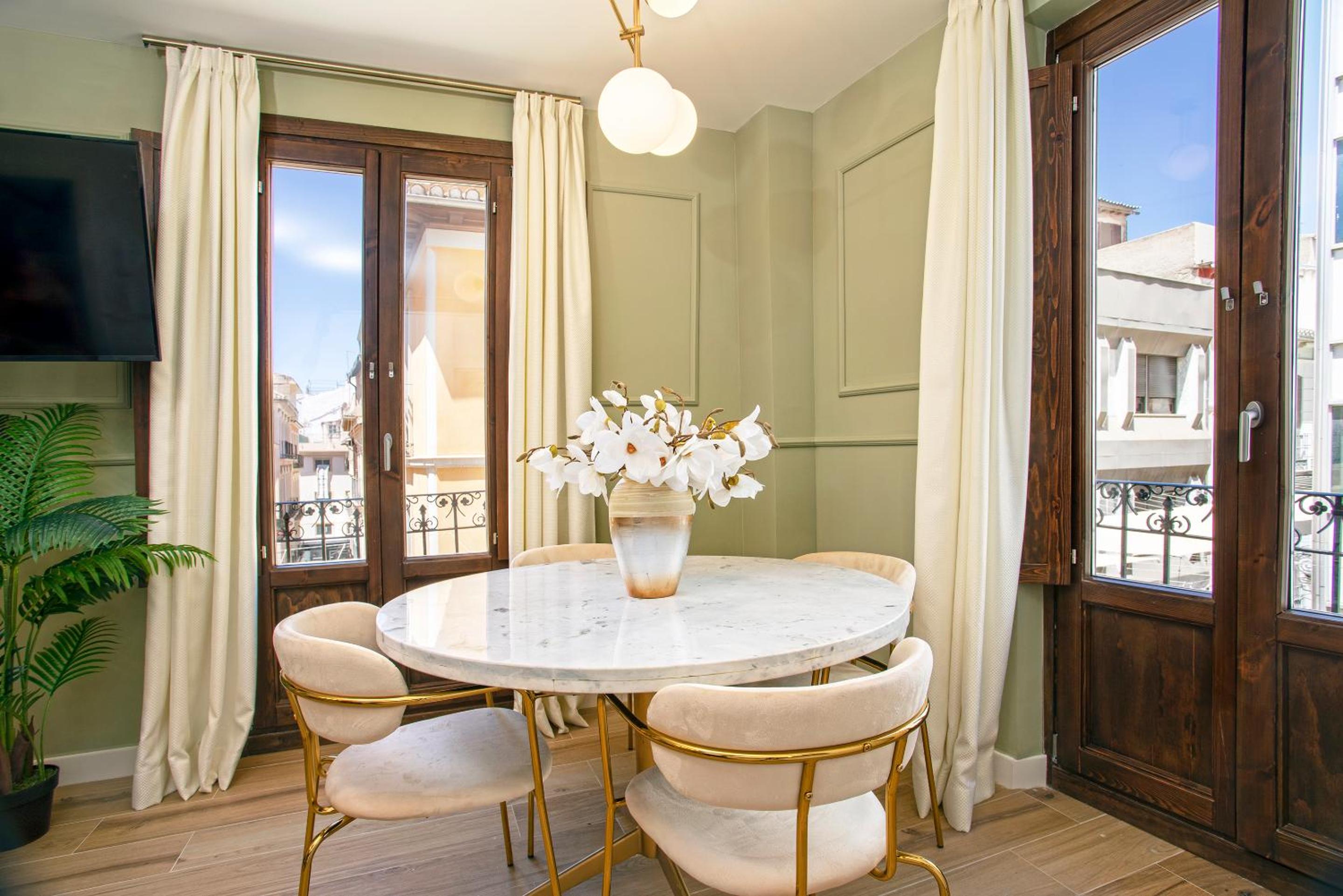 Genteel Home Mesones photo 2