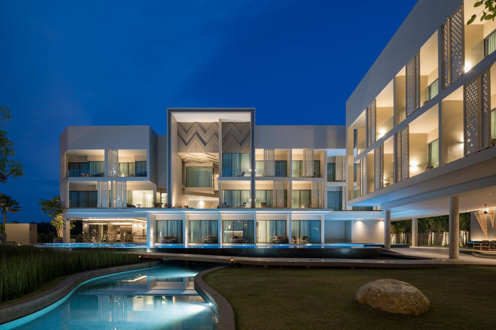 The Signature Hotel Airport 4
