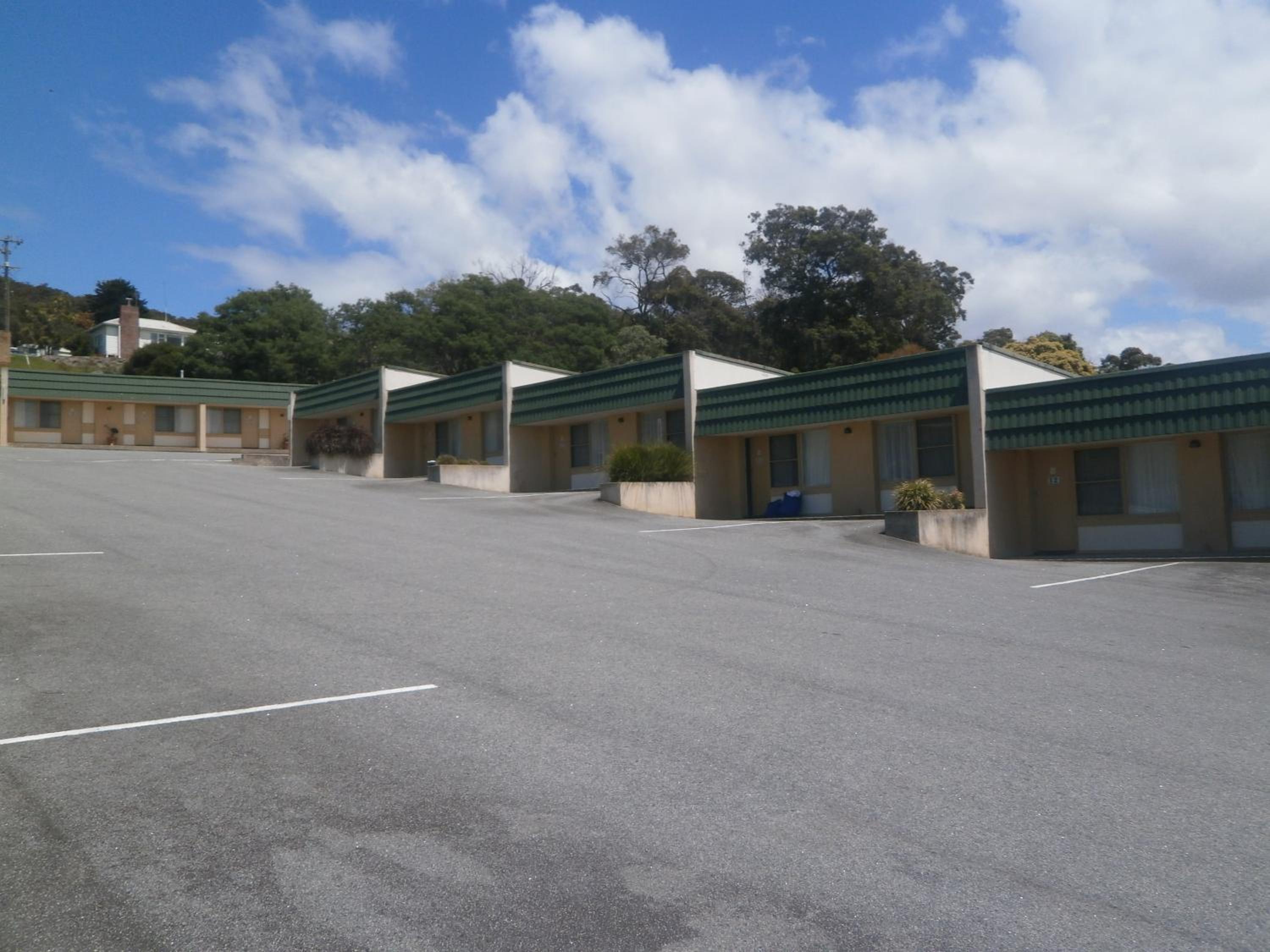 Albany Vacations - SureStay Hotel by Best Western The Clarence on Melville - Property Image 8