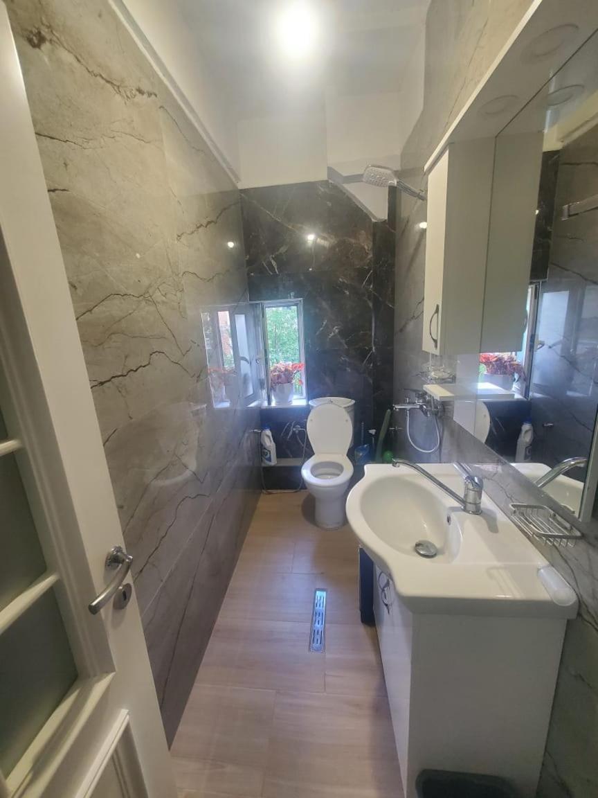 Apartamenti8 Korca