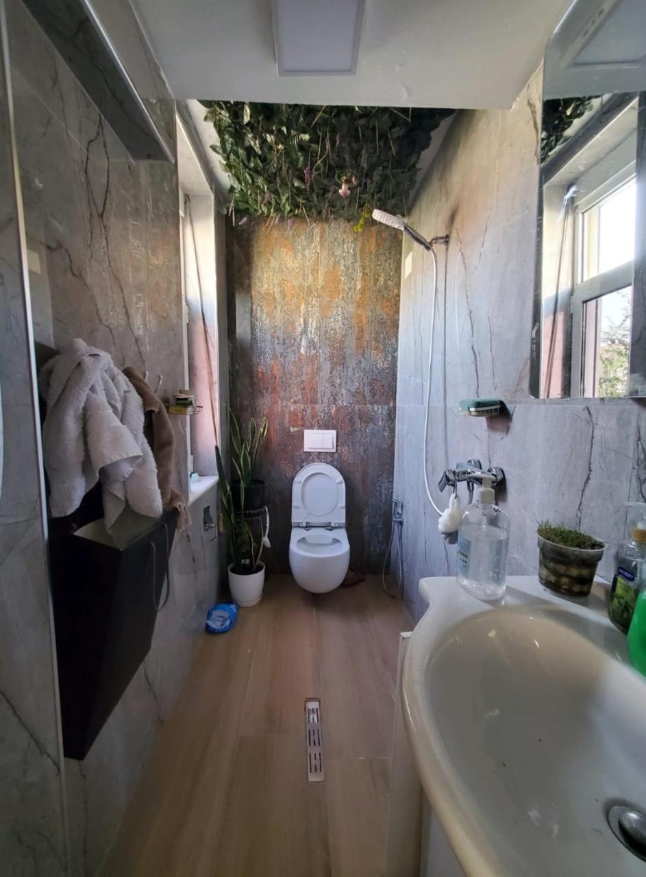 Apartamenti8 Korca
