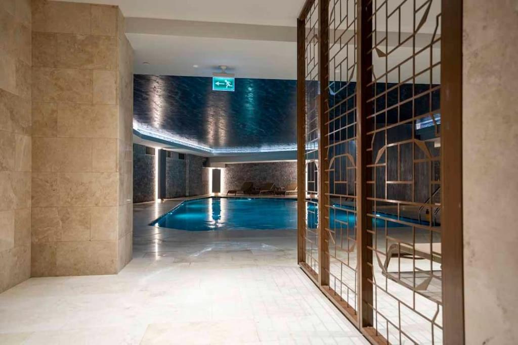 Classy furnished residence - Gym&Pool&Garage ( Benesta 111 )
