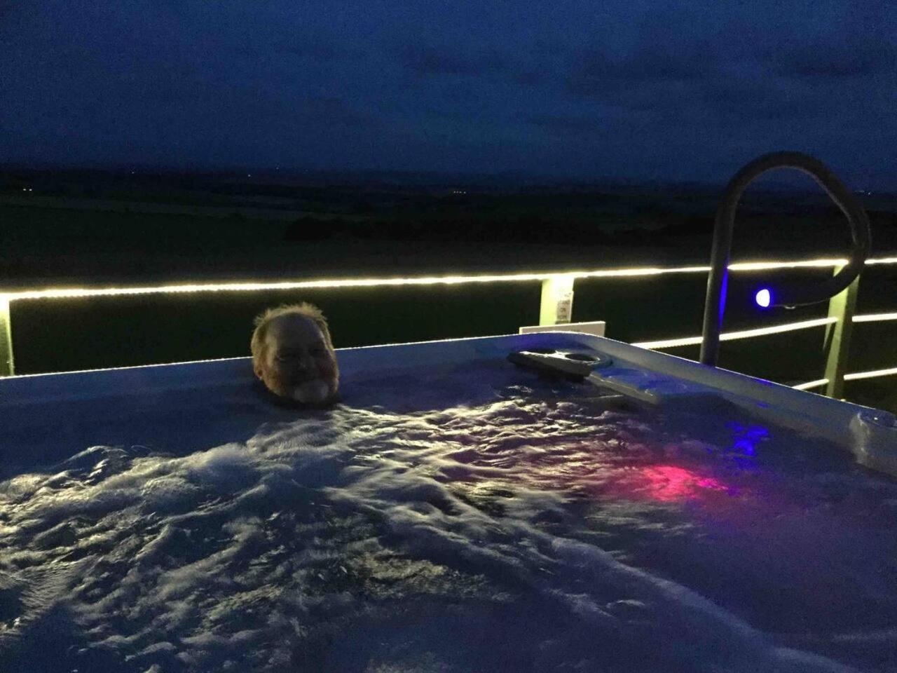 Green Yurt with Hot Tub - Sleeps 4 Parking & Pets view 3