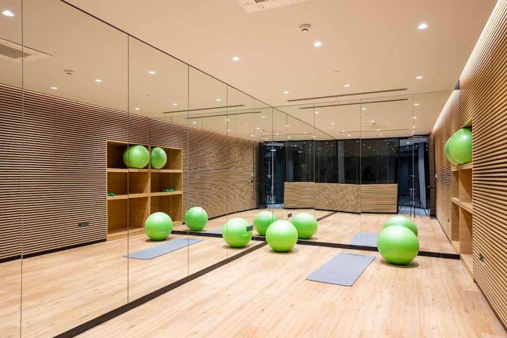 Classy furnished residence - Gym&Pool&Garage BNS136