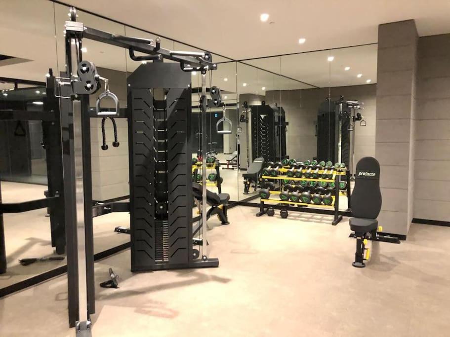 Classy furnished residence - Gym&Pool&Garage ( Benesta 171 )
