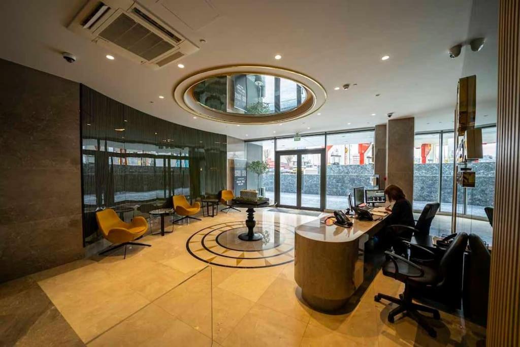 Classy furnished residence - Gym&Pool&Garage ( Benesta 37 )