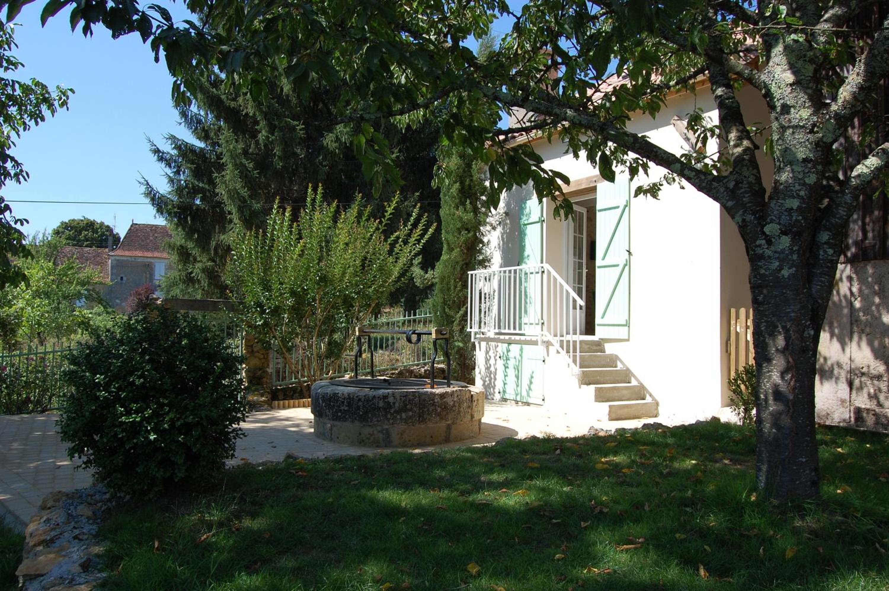 La Petite Maison view 2
