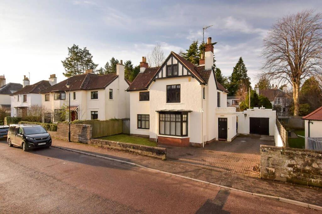 4 Middleshade Road view 3