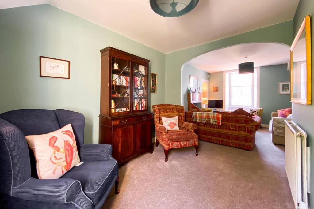 3 Castle Terrace view 5