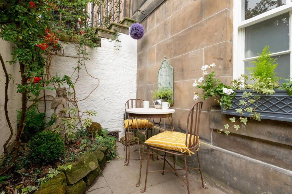 Playfair Terrace