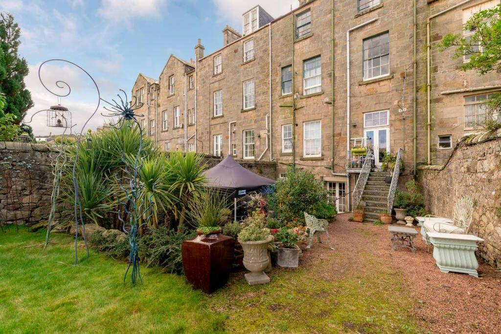 Playfair Terrace