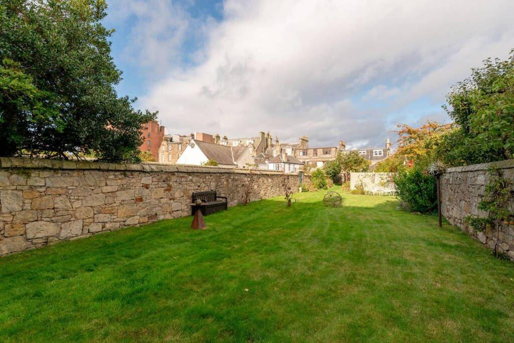 Playfair Terrace