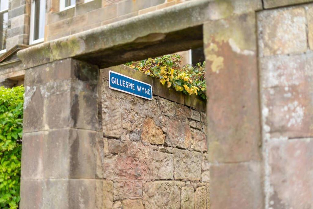 Playfair Terrace