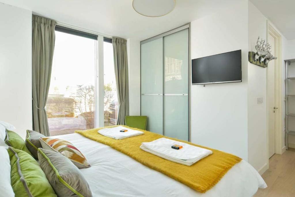 The Golf Flat, Westburn Lane view 3
