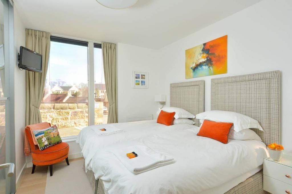 The Golf Flat, Westburn Lane view 4