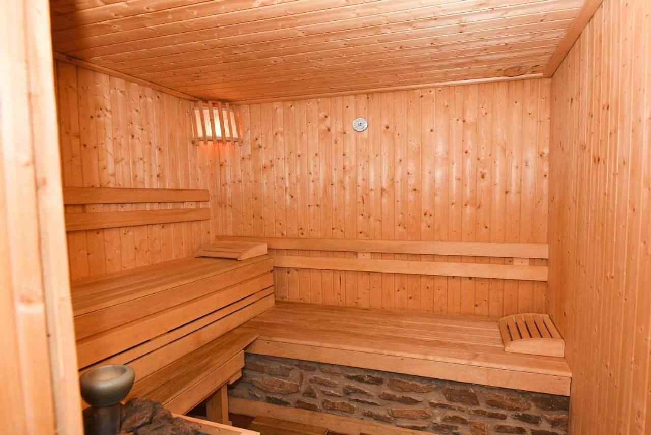 Chalupa pod Kralickým Sněžníkem
