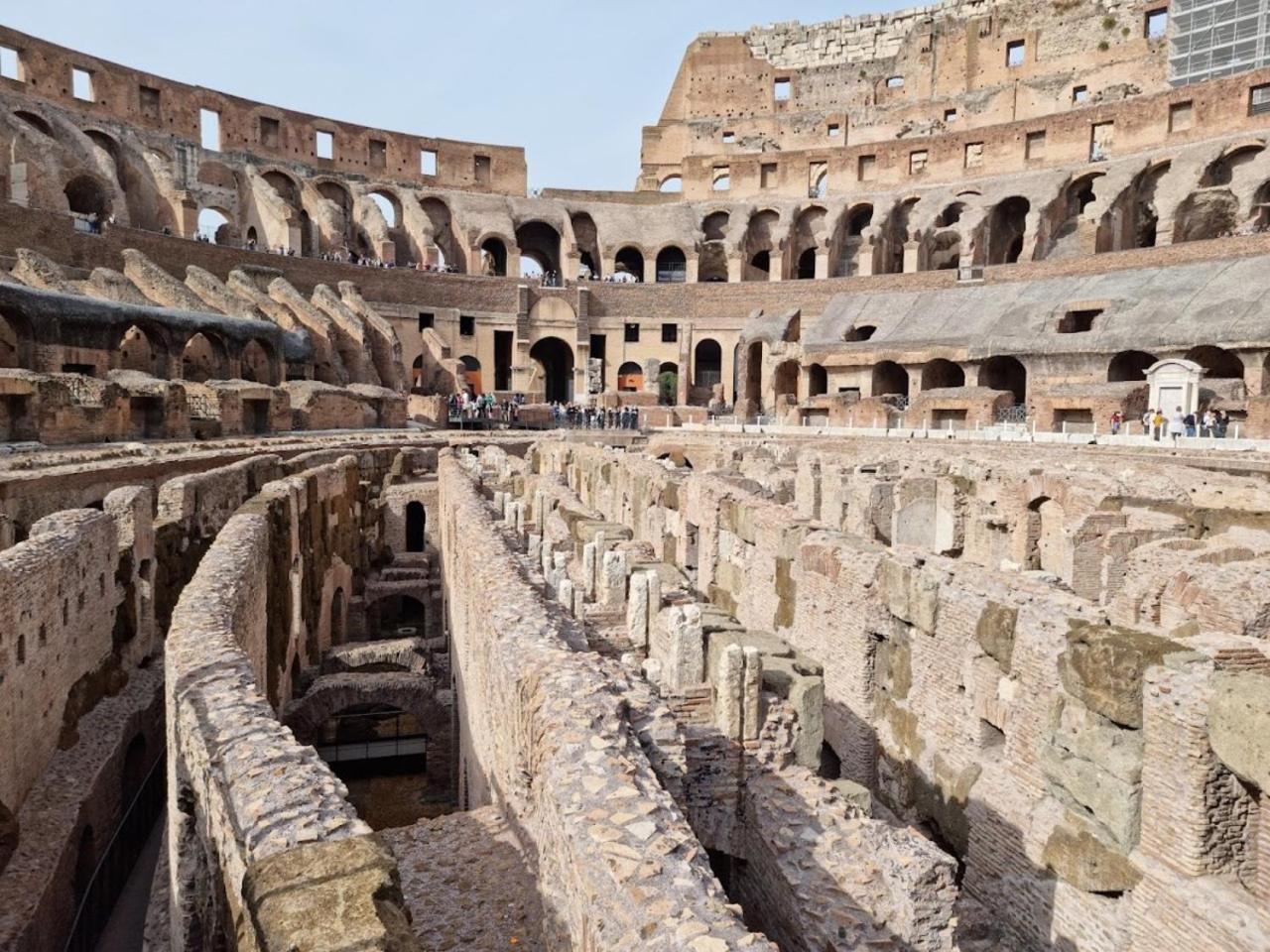 Vacanze Romane Colosseo apartment