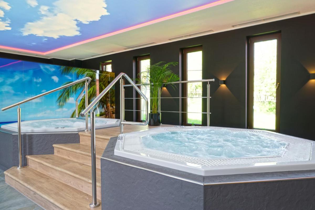 Jacuzzi