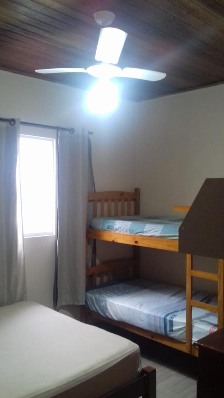 CASA 2 DORM UBATUBA PRAIA MARANDUBA no CONDOMINIO BRISAS DA PRAIA com Wifi Gratis, CHURRASQUEIRA 02 Vagas Garagem
