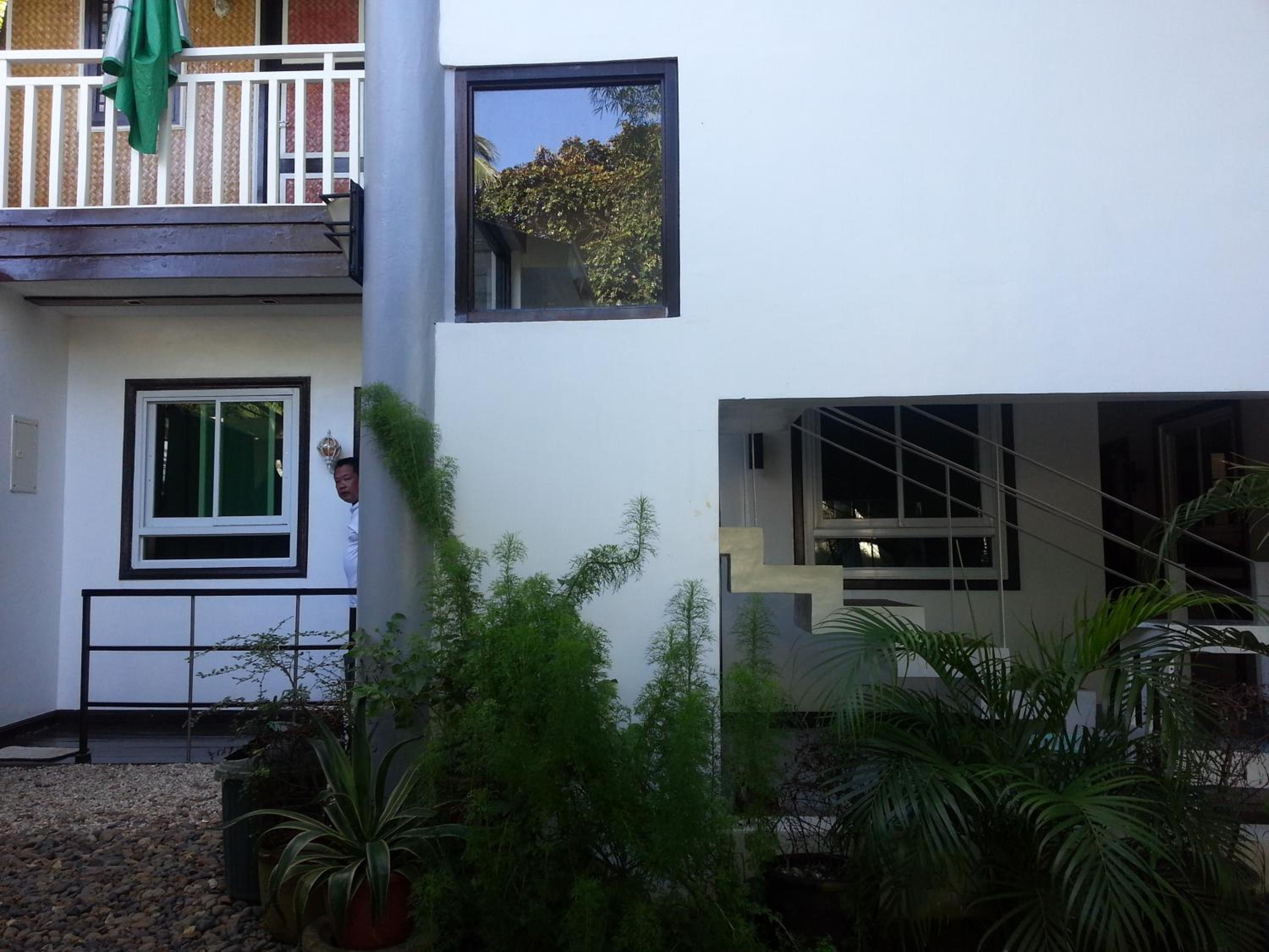 Joaquinn's Bed and Breakfast view 4